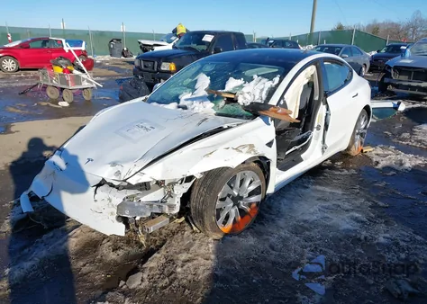 2024 Tesla Model 3 Long Range Dual Motor All-Wheel Drive z USA, uszkodzony, nr VIN 5YJ3E1EB3RF799432